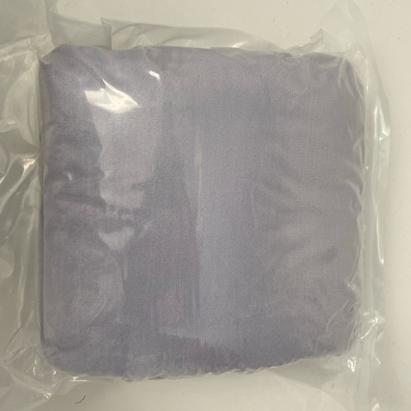 DUSK & DAWN Lavender Purple Cozy Fleece Throw Blanket - Picture 5 of 5